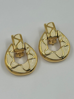 Клипсы с кремовой эмалью Givenchy