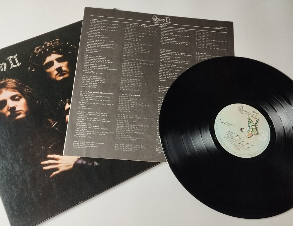 Винтажная виниловая пластинка LP Queen II (Japan 1975) (No Obi) Ogre Battle