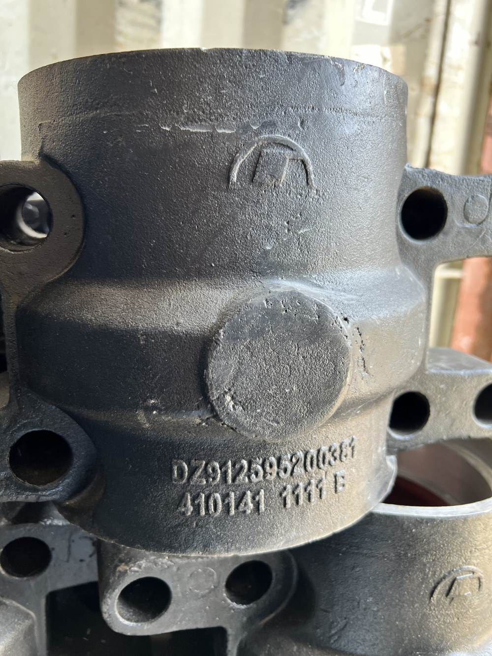 Букса балансира, SHAANXI, F3000, DZ91255920038, DZ91259520038 (4 стремянки)