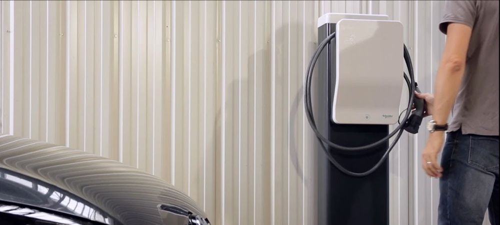 Зарядная станция EVlink Smart Wallbox (EVB1A22PCKI) - 5