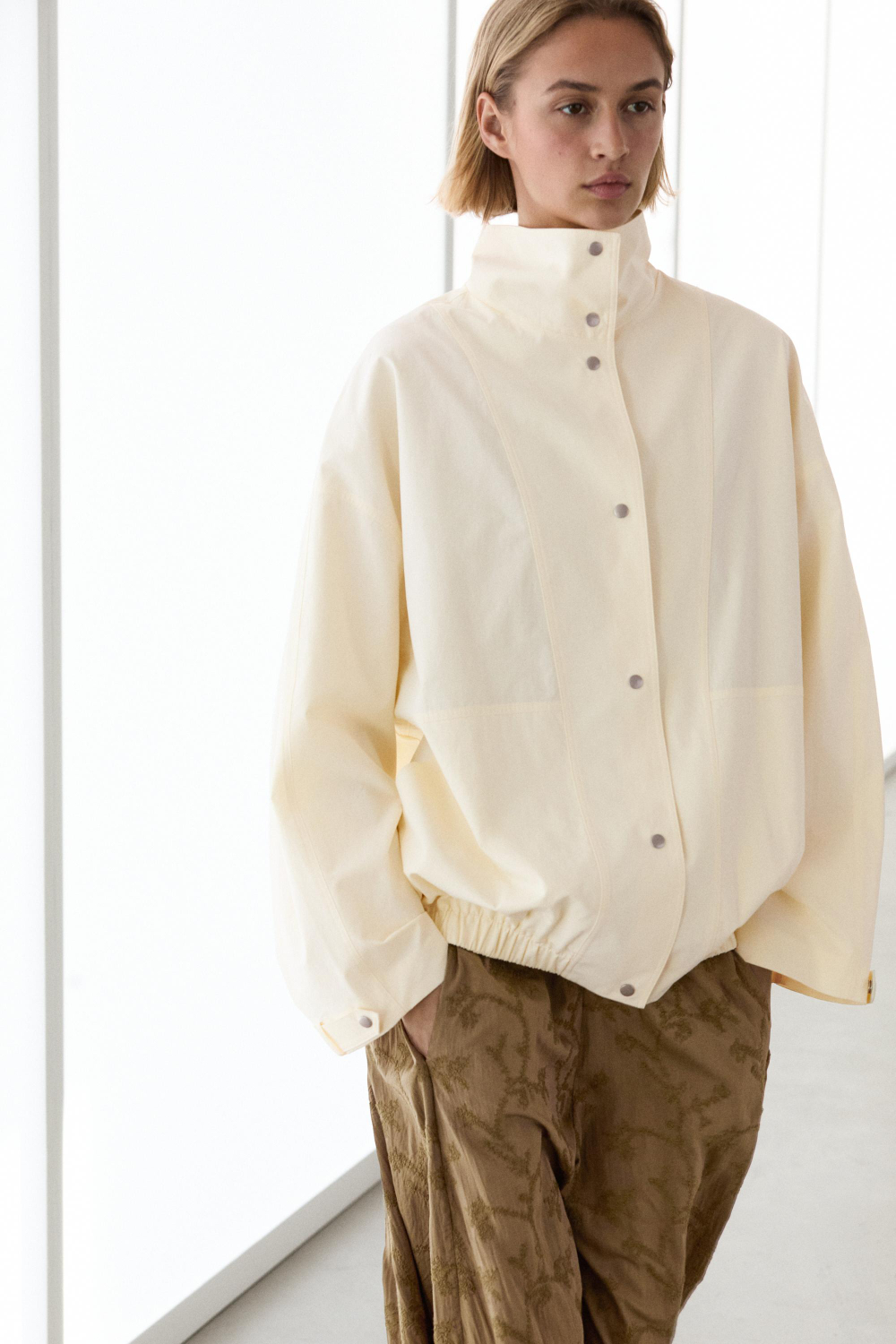 Massimo Dutti Бомбер с кнопками, натуральный/кремовый