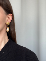 Клипсы с «жемчужными» подвесками Givenchy