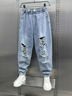 Джинсы зауженные