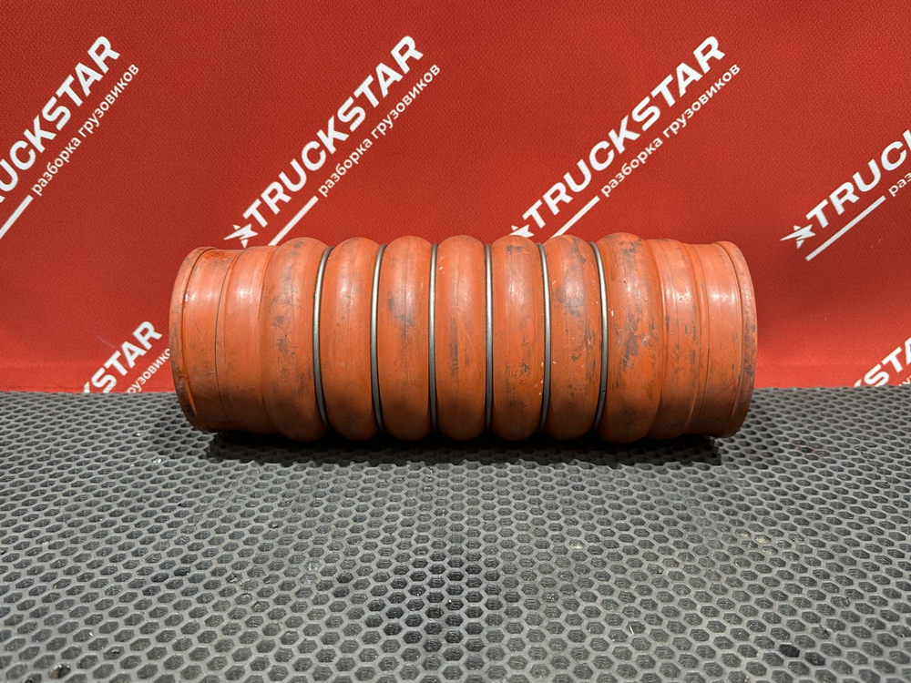 Патрубок интеркулера