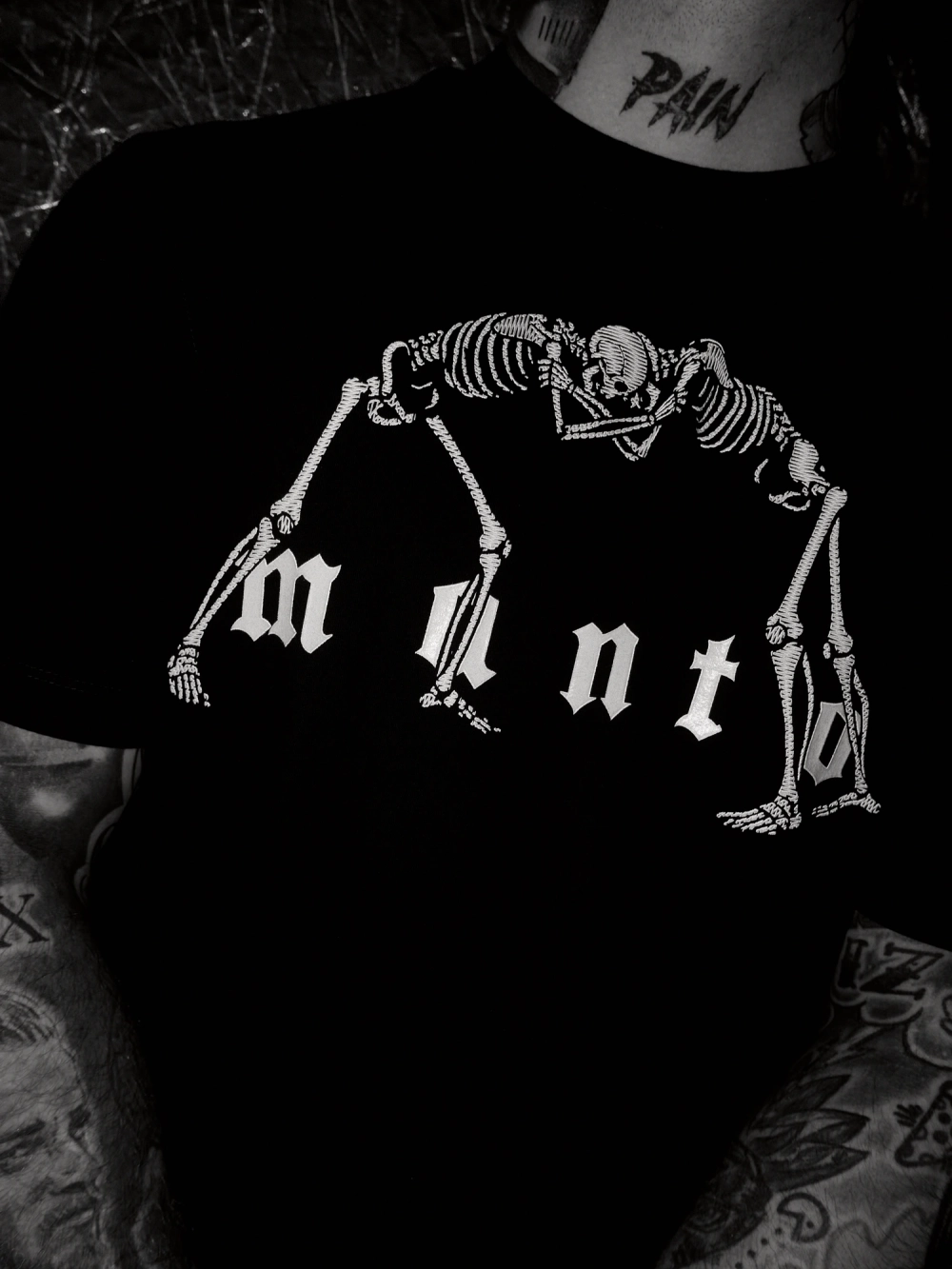 Футболка MANTO BONES