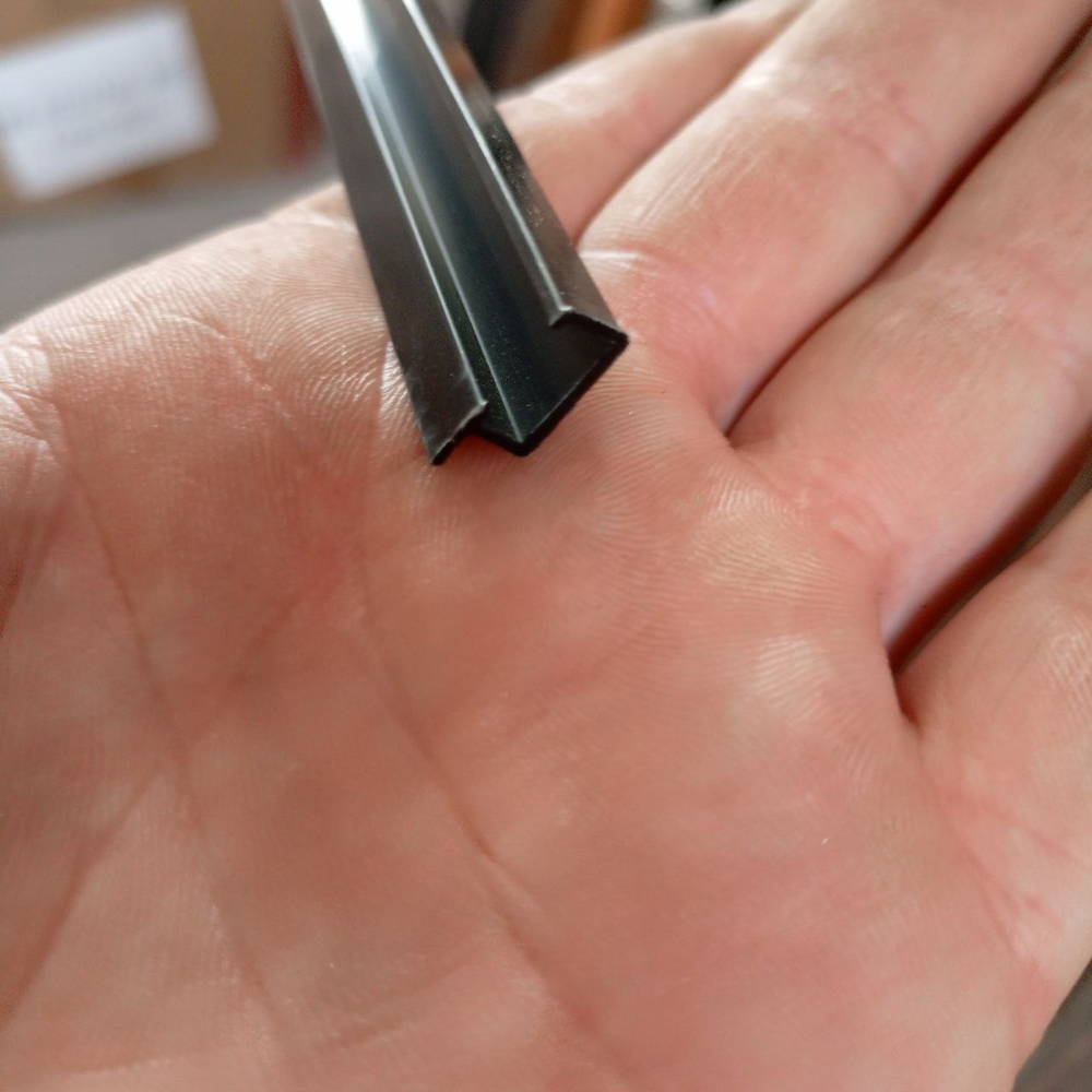 Профиль торцевой маленький с подсветкой Черный