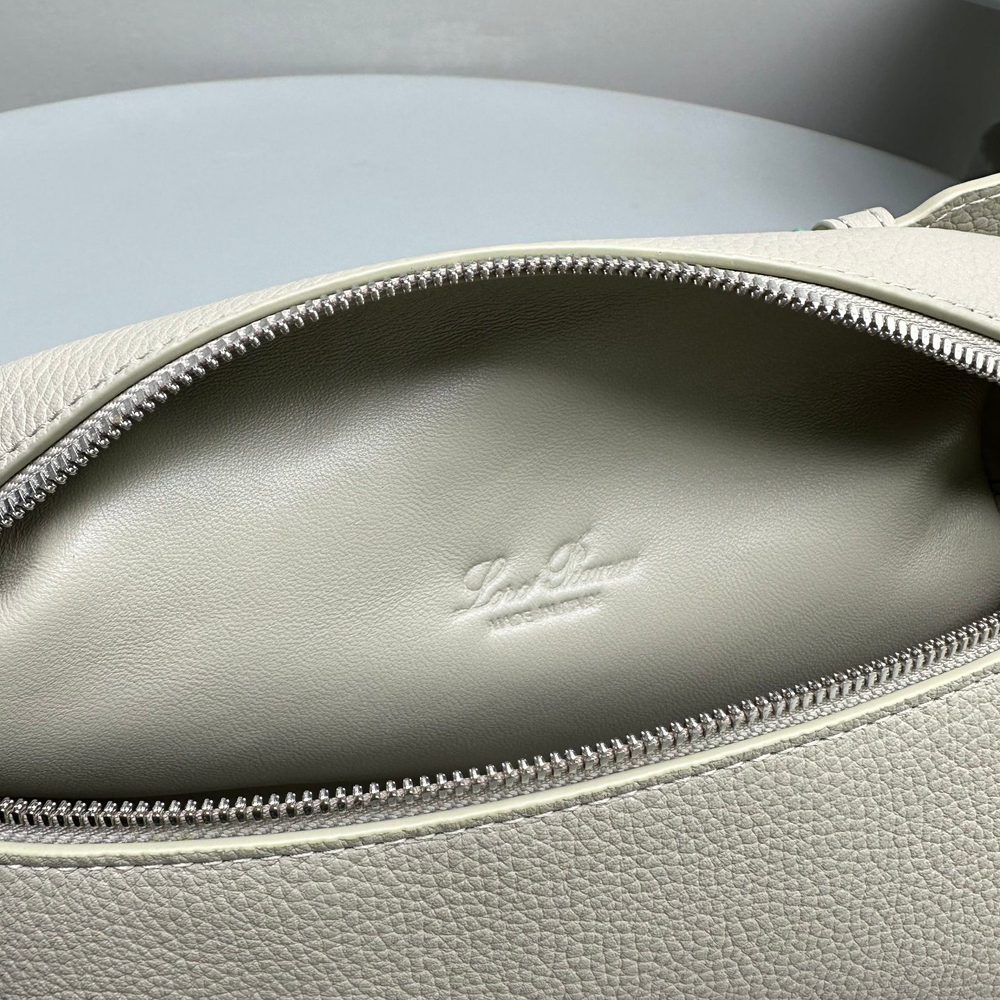 Loro Piana Extra Pocket L19