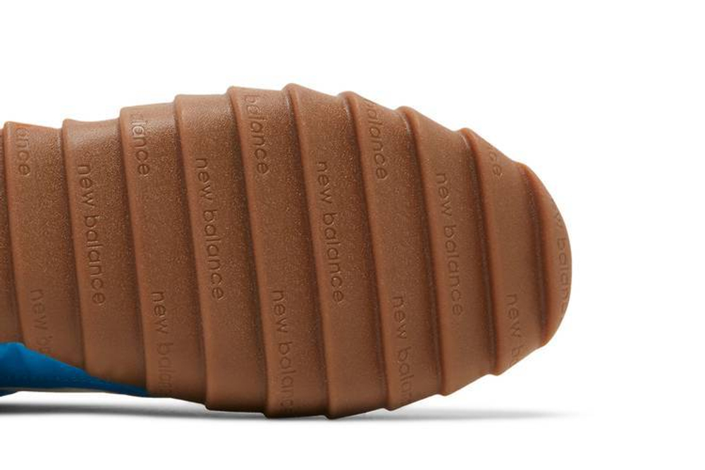 Кроссовки New Balance Rc30