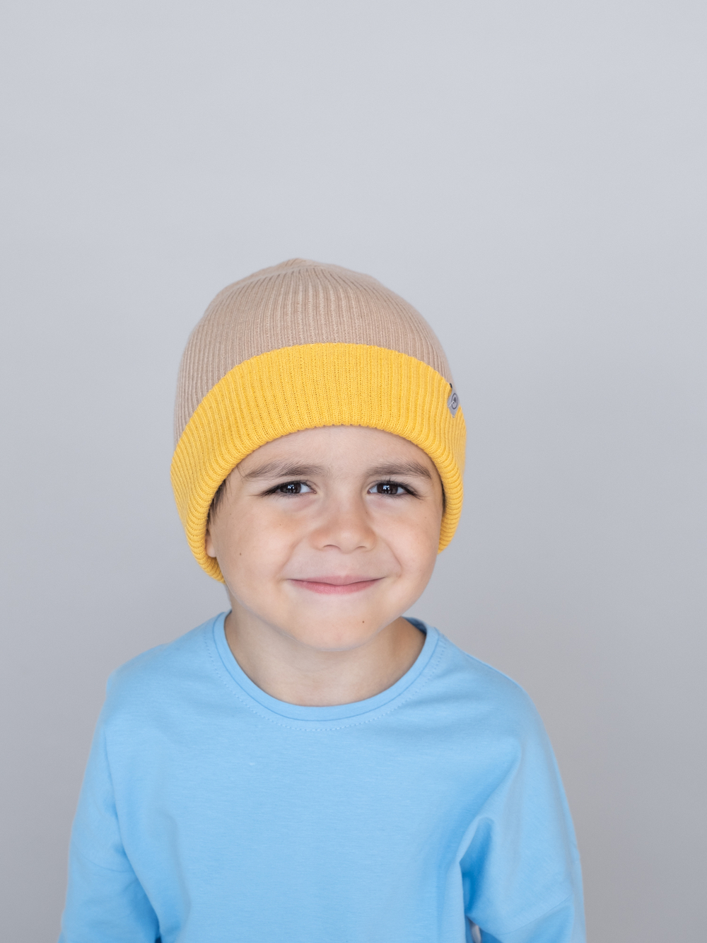 Шапка вязаная хлопковая ТВИНС(Мед, сандал)