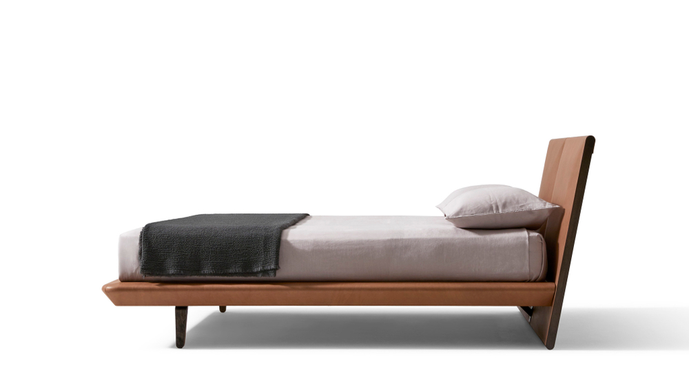 Кровать Cassina ACUTE