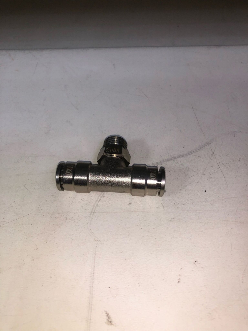 фитинг метал тройник трубки пвх м10*1d8