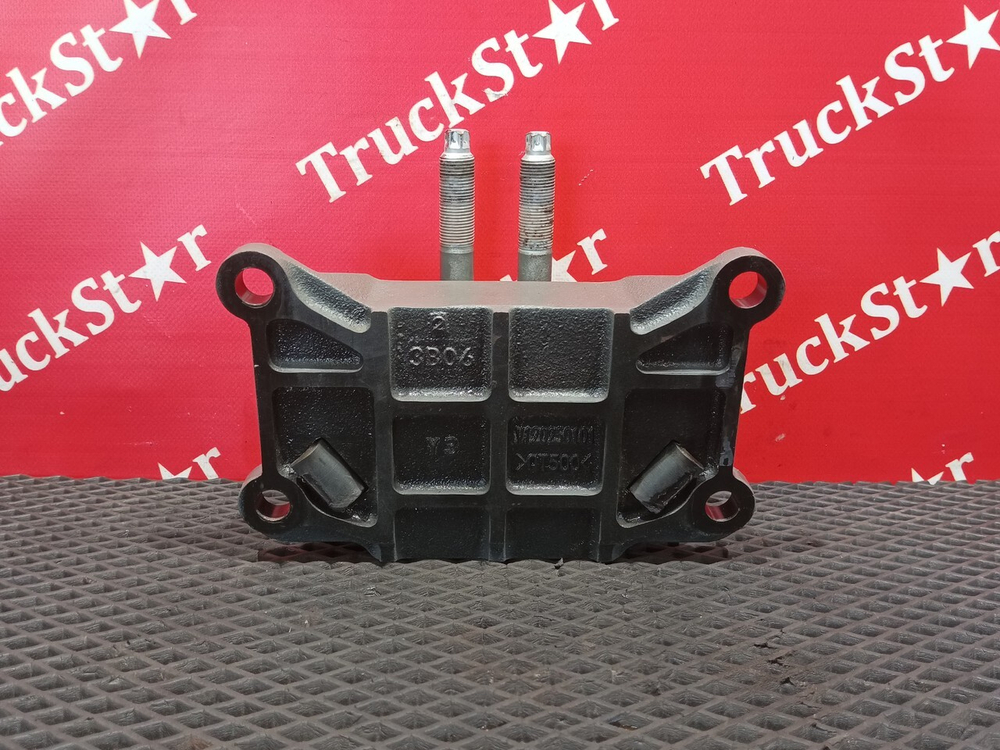 Подушка двигателя задняя 2023г.