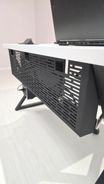 Письменный стол ДОМУС Хилтон (массив)