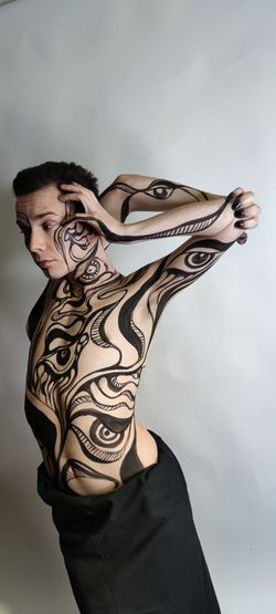 Индивидуальное занятие "Креативный макияж с элементами боди-арта"