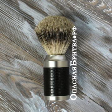 Помазок MUEHLE ROCCA, барсучий ворс высшей категории Silvertip, сталь, черный акцент