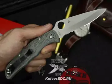 Складной нож Spyderco Endura C10PSFG c клинком из стали VG-10, рукоять FRN