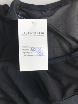 Блузка Savage лаконичная, визуально на 42 размер