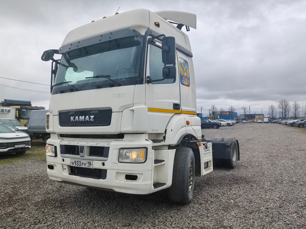 КамАЗ М1840 4x2 Седельный тягач 5490-S5 (Дизельный, 12,0 л, 401 л.с., МТ)