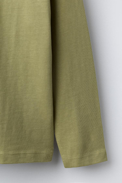 ZARA БАЗОВАЯ ФУТБОЛКА, ХАКИ