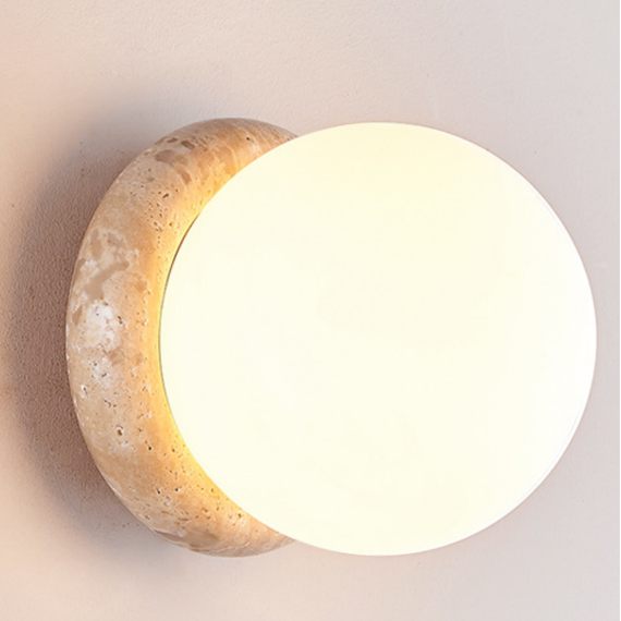 Серия настенных светильников из травертина Solvo