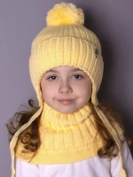 Шапка для девочки осенняя и снуд вязаные