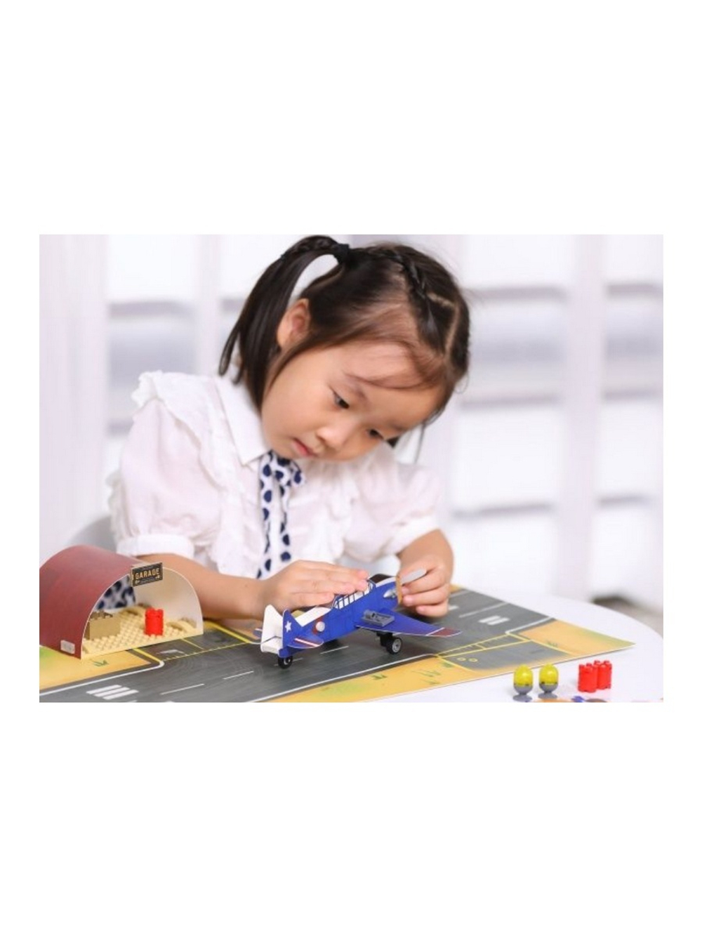 Конструктор CaDA ELEMENTS Транспортный самолет (226 деталей)