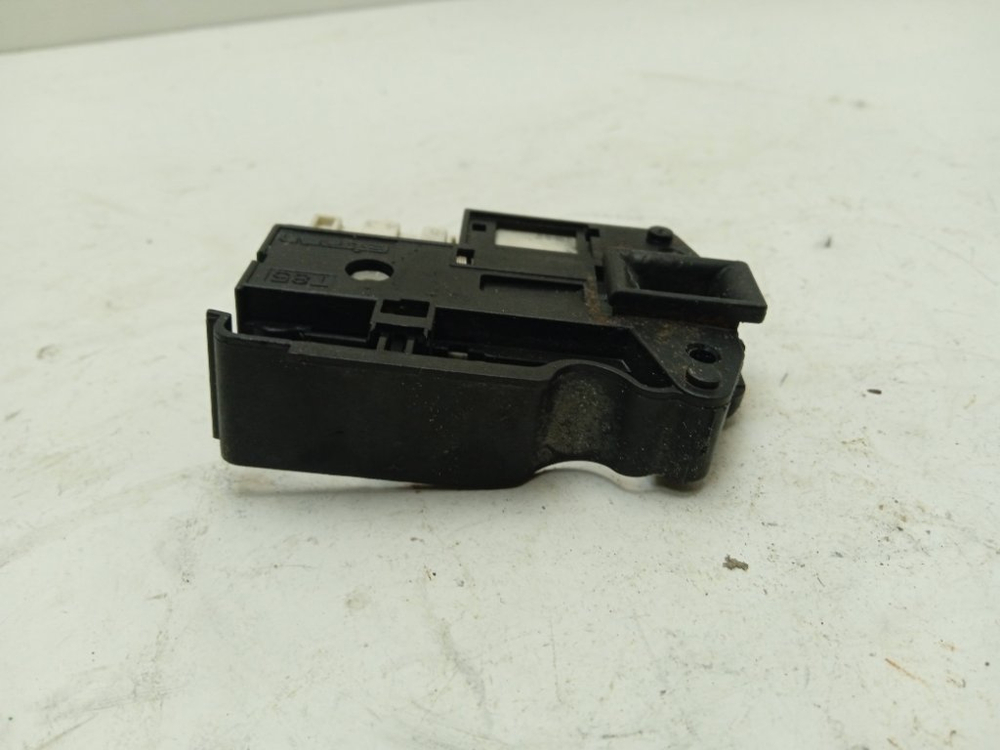 IWSE6125 кт128 Блокировка люка для стиральной машины Indesit IWSE6125 б/у