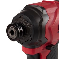 MIGHTY SEVEN (DS-202A) Аккумуляторный шуруповерт, ударный, 18 В, 4 предмета, кейс