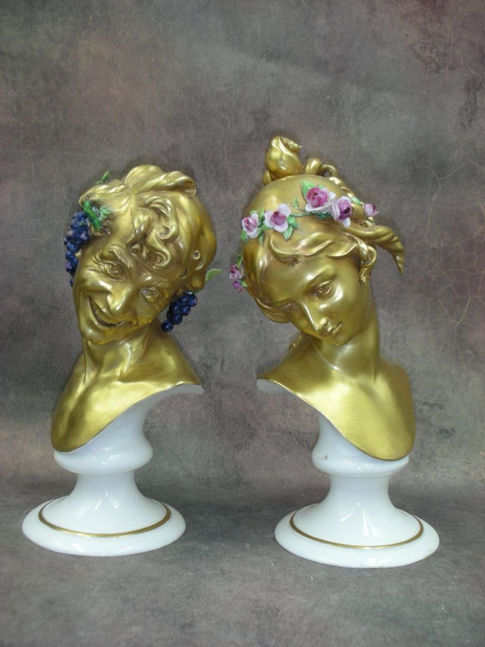 Статуэтка. Фарфор. Дионис-Вакх и Нимфа Вакха. Capodimonte. Италия