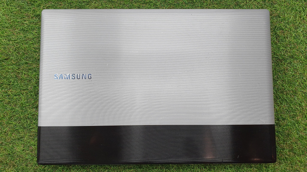 Ноутбук Samsung NP-RV515-S06 np-rv515-s06ru/ Windows 10