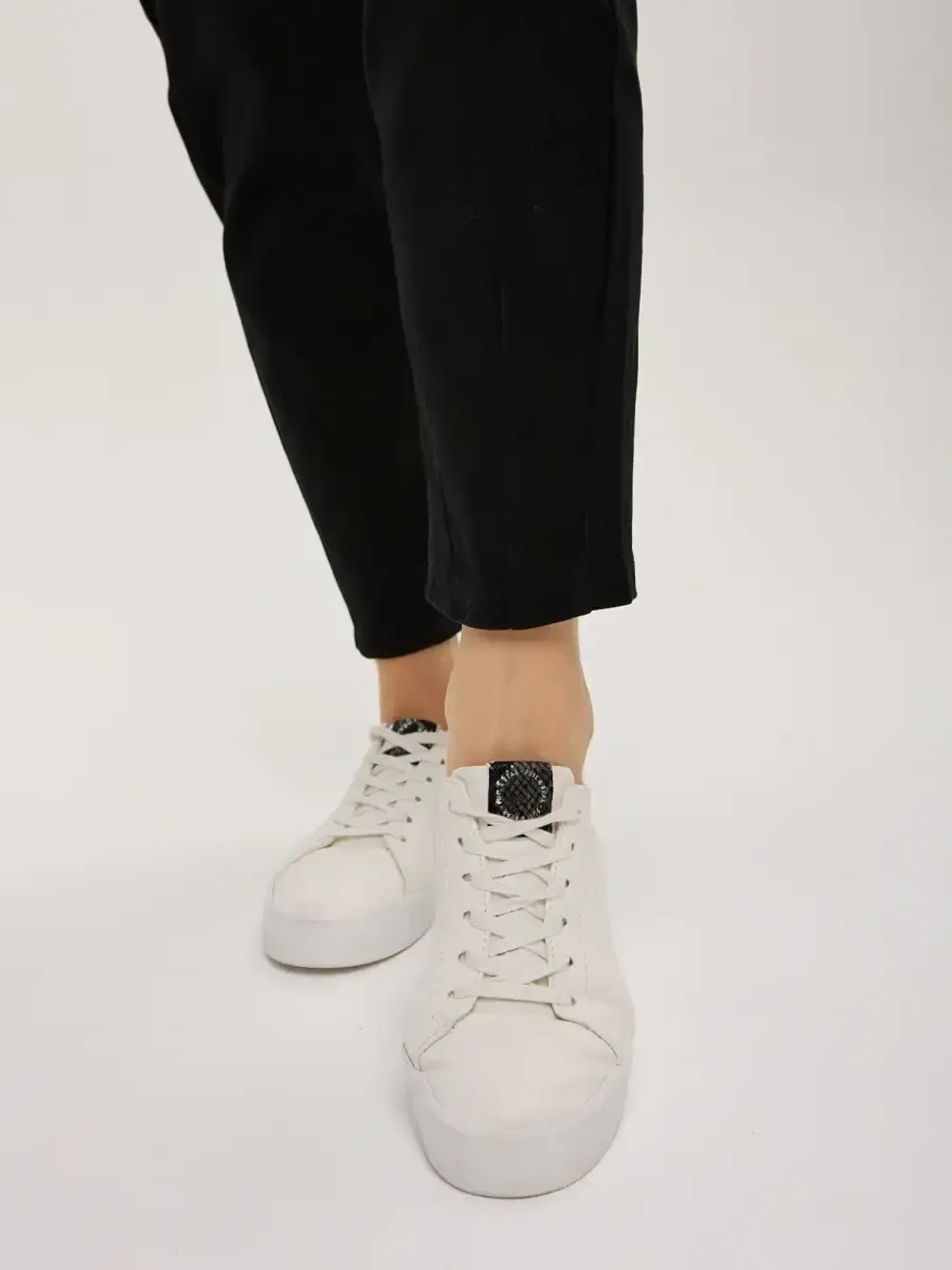 Джинсы бананы