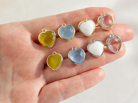 Подвеска "Сердце" 15мм, из тонированного кварца (голубой)