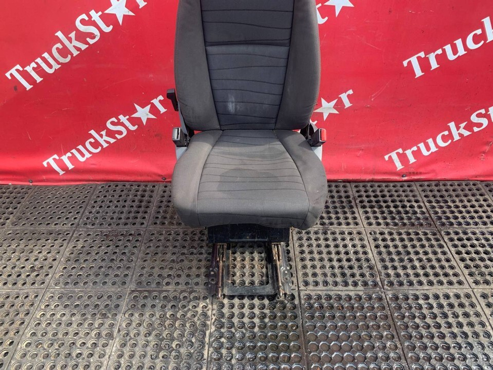 Сиденье пассажирское механическое