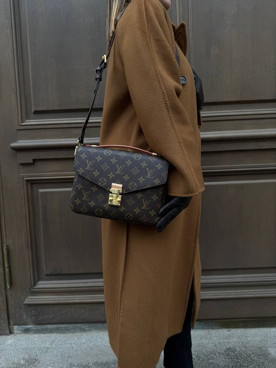 Louis Vuitton Pochette Métis