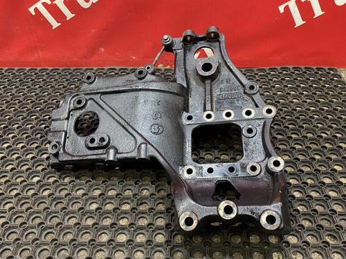 Кронштейн буксировочный правый 2023г