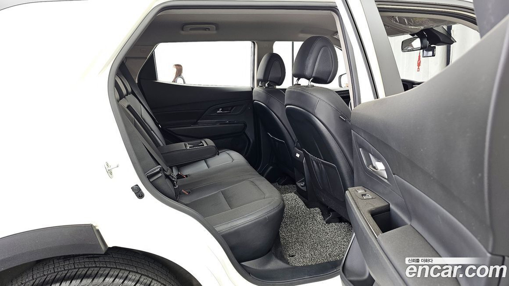 KG Mobility (Ssangyong) Beautiful Korando Бензин 1.5 2WD C5 (09.2021)
