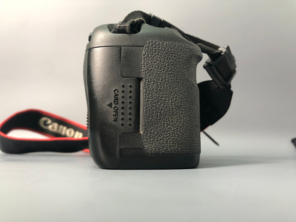 Canon EOS 7D, 85000 кадров пробега.