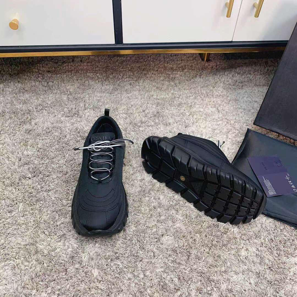 Кроссовки Prada