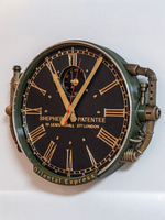 Настенные часы Oriental Express WOODandROOT с 12-часовым циферблатом и отдельным секундным индикатором