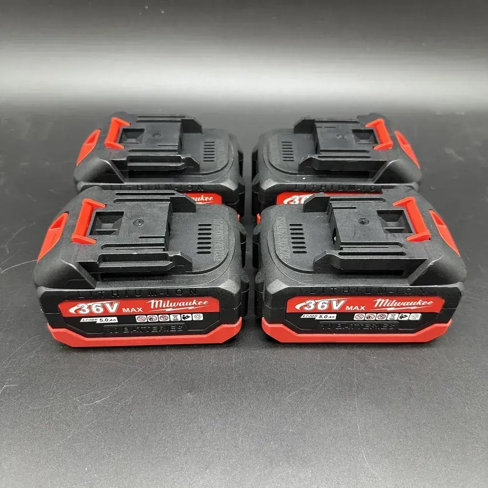 Набор аккумуляторного инструмента Milwaukee 8в1 с 4АКБ