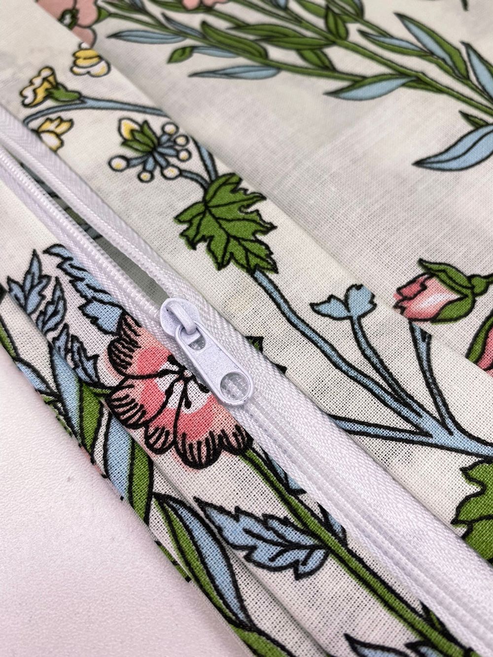 Постельное белье перкаль Сказка "Ботаника" семейное  Наволочка 50х70 см 2 шт Простынь на резинке 160x200 см Пододеяльник 145x215 см 2шт