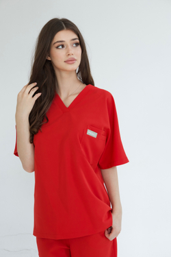 Медицинский костюм Oversize красный вид спереди