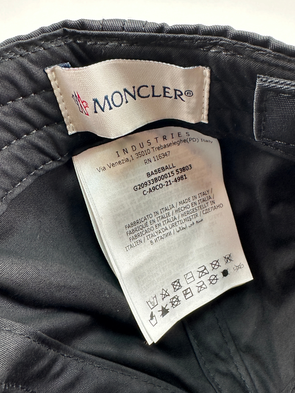 Бейсболка Moncler