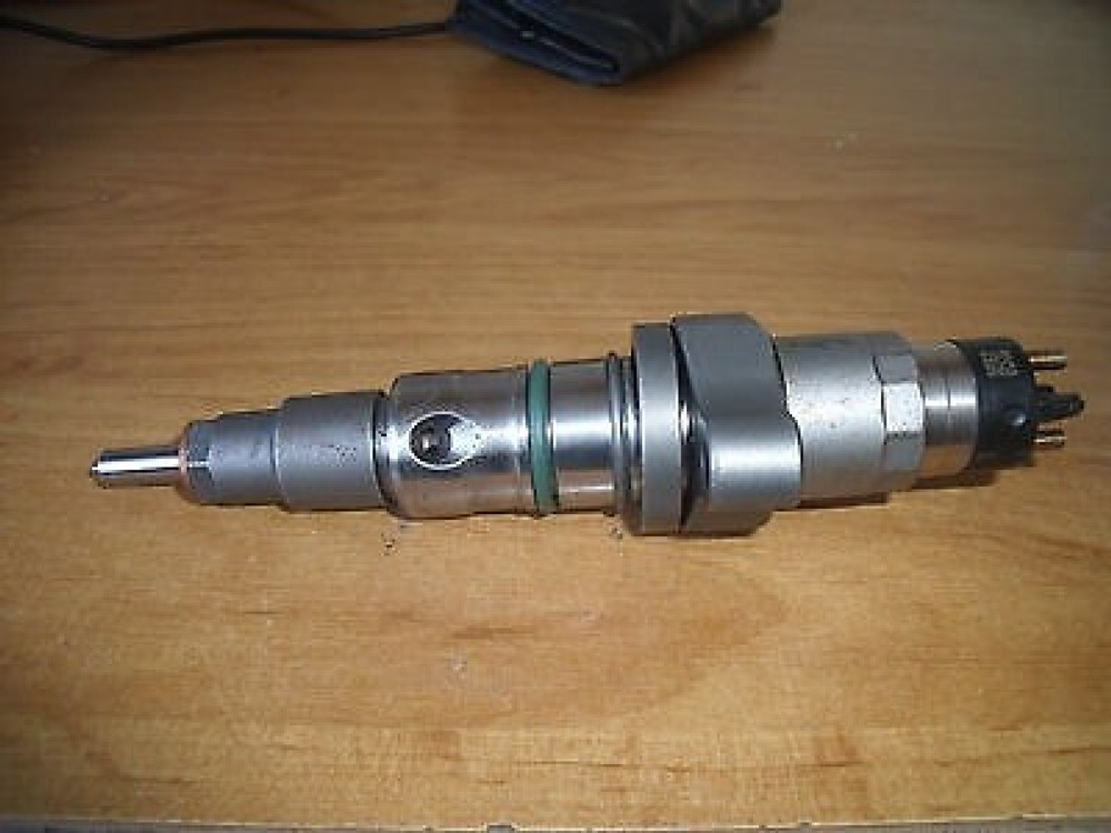 форсунка Bosch 0445120273