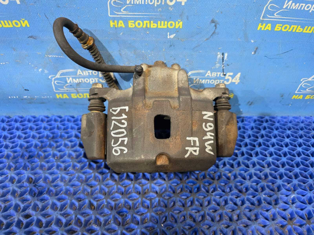 Суппорт тормозной передний правый MITSUBISHI CHARIOT GRANDIS 1997-2003