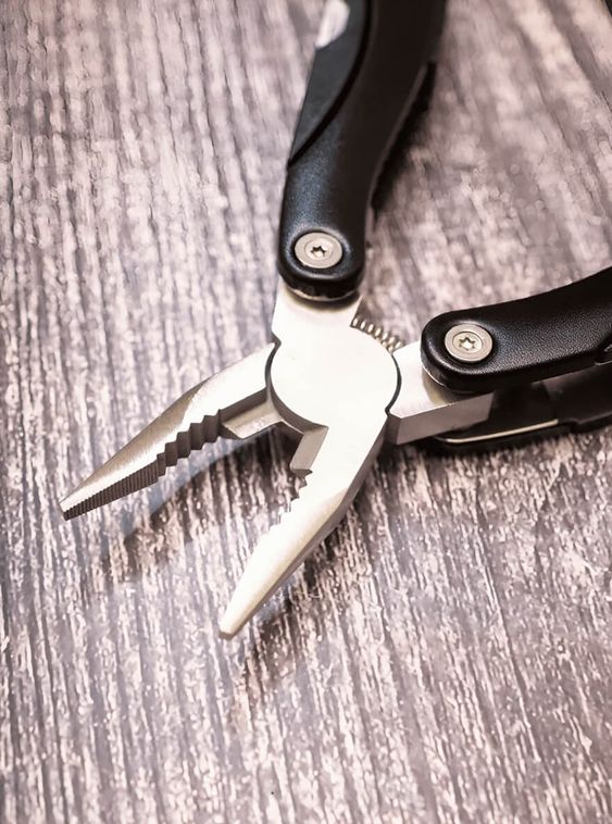 Армейский мультитул 12в1 плоскогубцы нож отвертка Черный