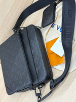 Сумка-мессенджер Louis Vuitton