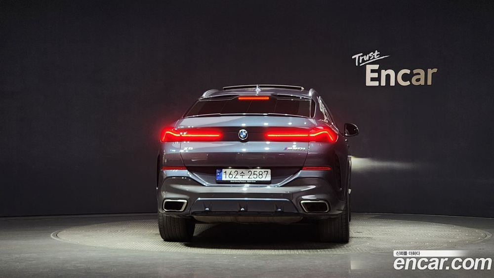 BMW X6 (G06) M50i (02.2022)