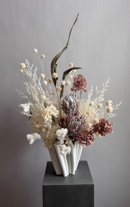 Композиция в кашпо Иванхое