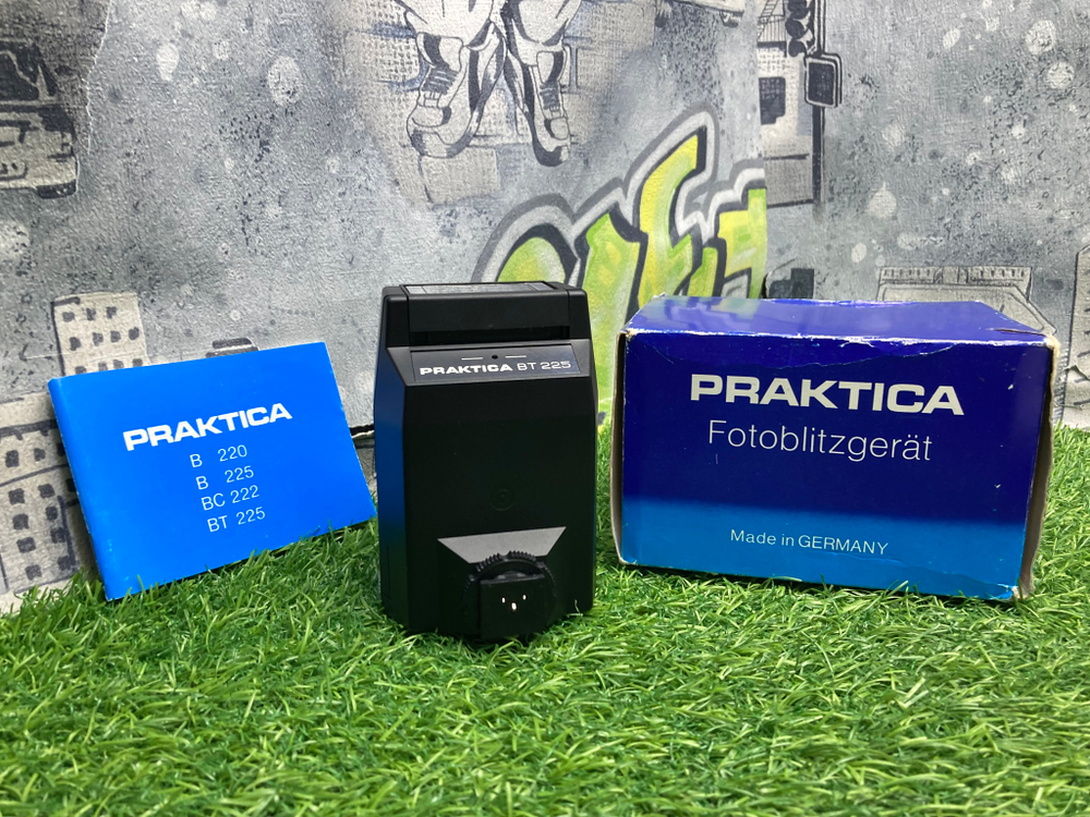 Praktica BT 225